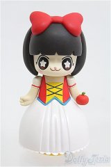 POPMART/snow white I-24-03-03-4013-TO-ZI