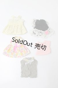 リカちゃん/OF:ミキちゃんマキちゃん衣装セット S-23-12-27-289-TN-ZS