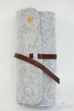 画像1: 20cmサイズドール/OF:LIZ DOLLY様製 ドールケース Y-26-02-04-103-WT-ZY