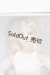 Barbie/SIGNATURE LOOKS MODEL #6 Y-26-06-23-004-WT-ZY