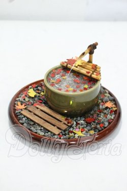 画像1: 1/12サイズドール/ミニチュア:空色工房様製 手のひら花手水 ~紅葉~ Y-26-08-18-126-WT-ZY