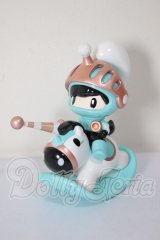 Vioola/Retrospect:THE TAROT KNIGHT A-26-03-18-120-WT-ZA