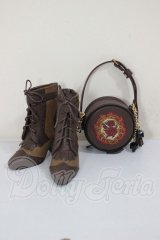SD/Mini Hat Box & Wingtip Lace Up Boots A-26-04-22-263-NY-ZA