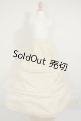 DD/OF:パニエ A-26-08-24-389-NY-ZA