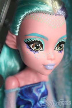 画像3: Monster High Doll/ Lagoona Blue： Skulltimate Secrets: Fearidescent Series/ I-25-10-19-017-KD-ZI