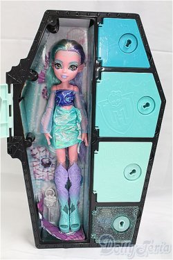 画像4: Monster High Doll/ Lagoona Blue： Skulltimate Secrets: Fearidescent Series/ I-25-10-19-017-KD-ZI