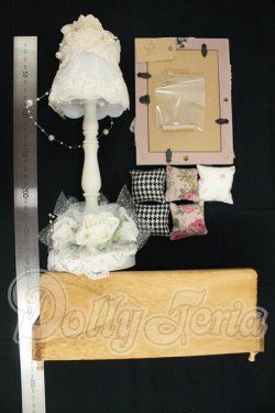 画像2: ドールディスプレイ用小物などまとめて I-26-09-24-094-KD-ZI