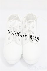 DD/OF:靴/0 A-25-02-19-258-KD-ZA