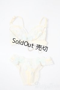 DD/OF:下着 A-25-05-21-1045-TN-ZU