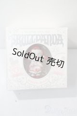 POPMART /SKULLPANDA WHITE MAID A-25-06-25-1051-TN-ZU