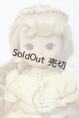 Betsy McCall/Rapunzel/ A-26-01-21-1061-TN-ZU