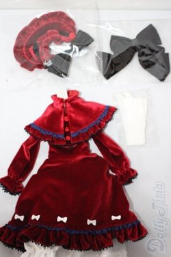 画像2: DOLK/40ｃｍサイズ　ローゼンメイデン　サンリオ　真紅×ハローキティ　コラボワンピースセット A-26-02-11-1091-TN-ZU