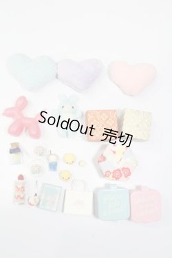 画像1: 1/12ドール/小物セット(お菓子・うさぎ小物・箱等) S-24-04-14-128-GN-ZS
