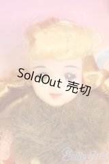 ジェニー/カレンダーガールジェニー:11月トパーズ Y-26-01-28-232-GN-ZY