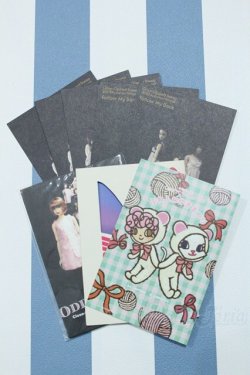 画像1: 【新宿マルイアネックス店 店頭販売商品】momoko/ポストカードセット 2100140000019123-ZM