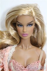 IntegrityToys/FASHION ROYALTY VANESSA S-26-01-18-103-TO-ZS