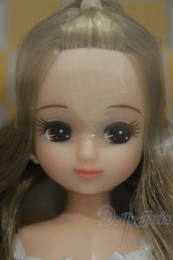 画像1: 【新宿マルイアネックス店 店頭販売商品】リカちゃん/20人のお人形服作家とリカちゃん L.P.Cモデルリカちゃん No.9884 2100150000013062-ZM