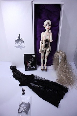 doll chateau hathaway