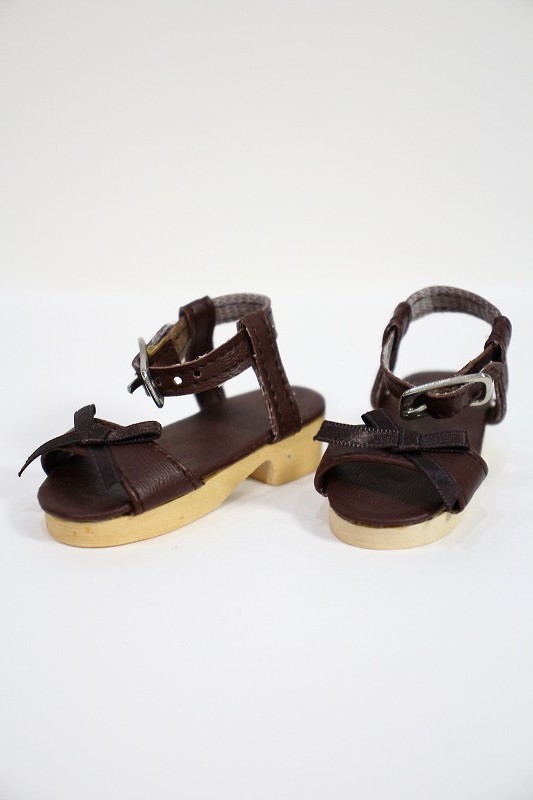 Y2803 062 Azone 50ウッドソールサンダル ブラウン ドーリーテリア