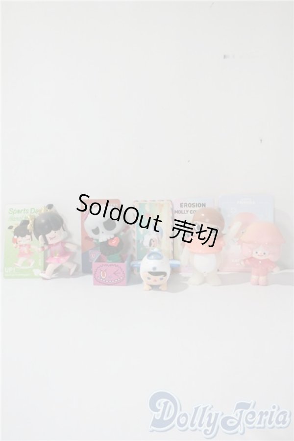 画像1: デザイナー＆アートトイ/5点セット A-25-04-09-1074-KN-ZU (1)