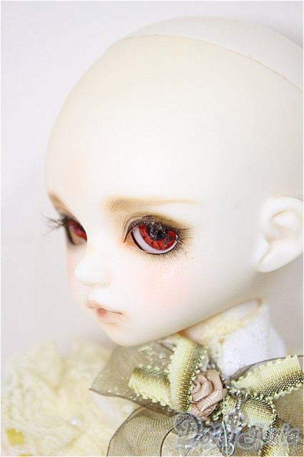 rosen lied/Wednesday's Child Limited Benjamin White parfait