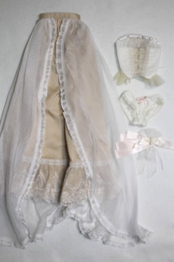 画像1: SD/OF：イノセントホワイト・トレーンドレス/1/3　60ｃｍ　BJD　MJD　衣装　ドール用 A-26-09-21-040-NY-ZA (1)