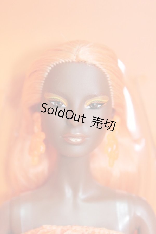 画像1: 【SALE】バービー/Chromatic Couture Orange Barbie I-24-04-14-1051-KN-ZI (1)