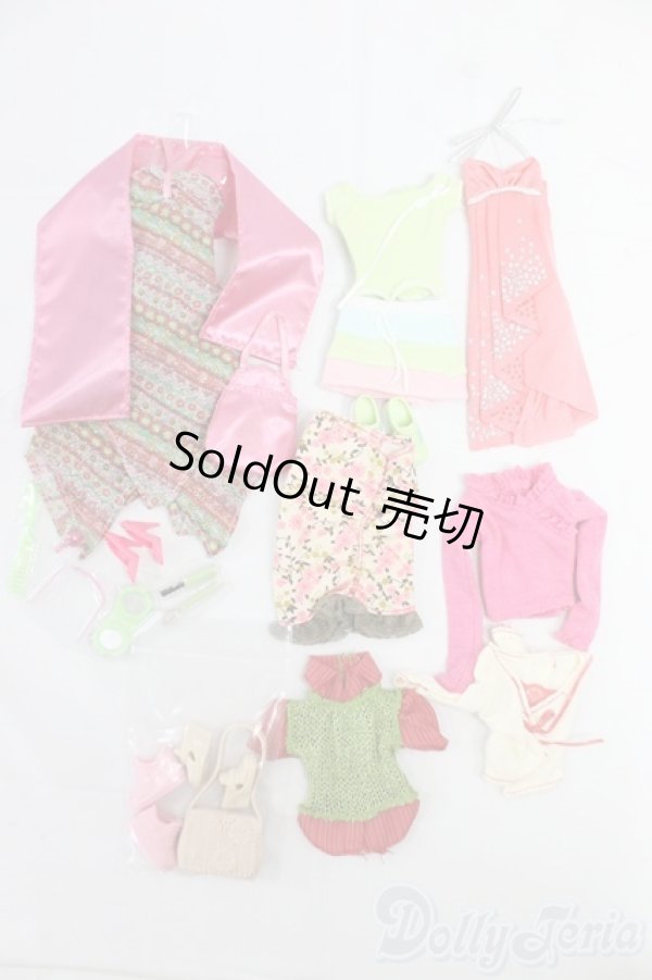 画像1: バービー/OF:衣装/ファッションドール　衣装 I-26-01-25-132-KD-ZI (1)