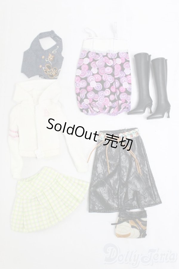 画像1: バービー/OF:衣装/ファッションドール　衣装 I-26-01-25-091-KD-ZI (1)