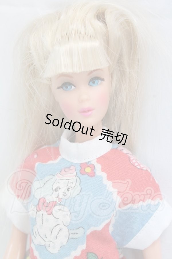 画像1: マテルバービー/Far Out Barbie ファーアウト I-26-02-22-005-KD-ZI (1)