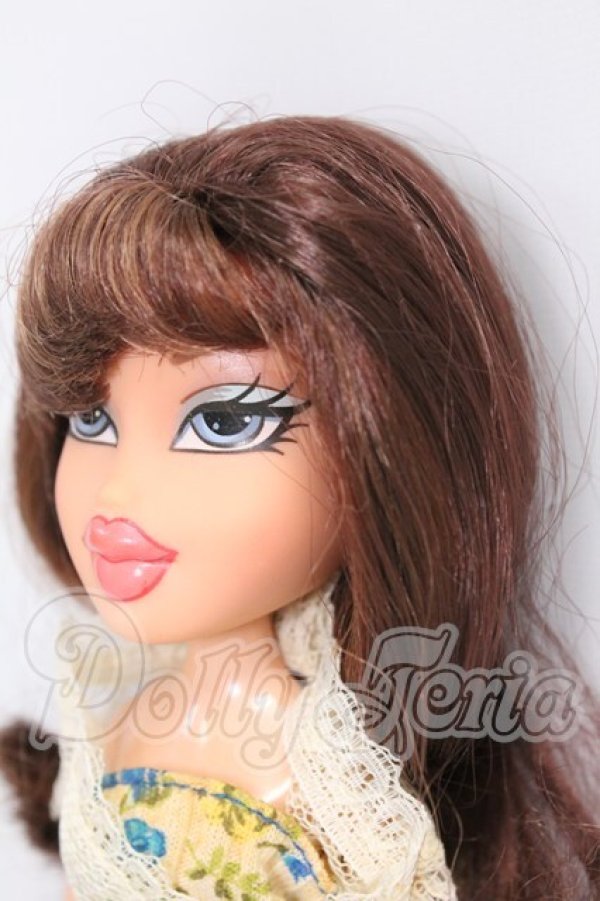 画像3: BRATZ/本体+衣装 I-26-05-28-337-KD-ZI (3)