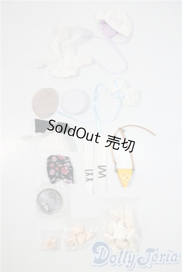 画像1: その他ドール小物まとめて A-25-08-13-1036-TO-ZU (1)