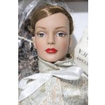 画像: Tonner/Ski Retreat Sydney Chase A-26-08-19-1077-TN-ZU