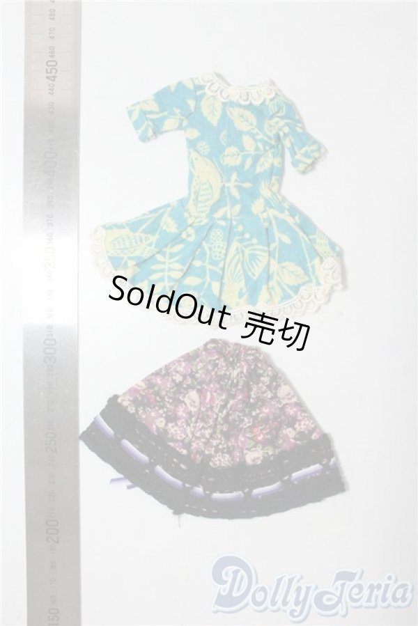 画像2: ジェニーちゃんサイズ /OF:ディーラー製ドレス2点 A-25-08-27-1040-KD-ZU (2)