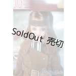 画像: ジェニー/カレンダーガール:12月女子モーターリスト Y-25-03-05-027-GN-ZY