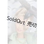 画像: マテルバービー/Alfred Hitchcock's THE BIRDS Barbie Collector 2008 Black Label S-25-11-16-404-GN-ZS