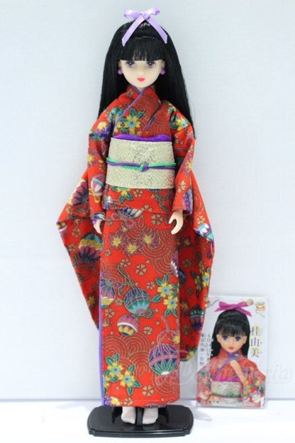 1000円～ 人形 タカラ ジェニーフレンド 桂由美プロデュース 着物 二十歳ジェニー/ナオミ/桂由美 人形3体+着物4着 箱付き 計7点 X414 ジェニーフレンド☆桂由美ちゃん☆希少品