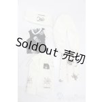 画像: テヤン・ナム/OF:衣装 S-25-06-29-285-GN-ZS